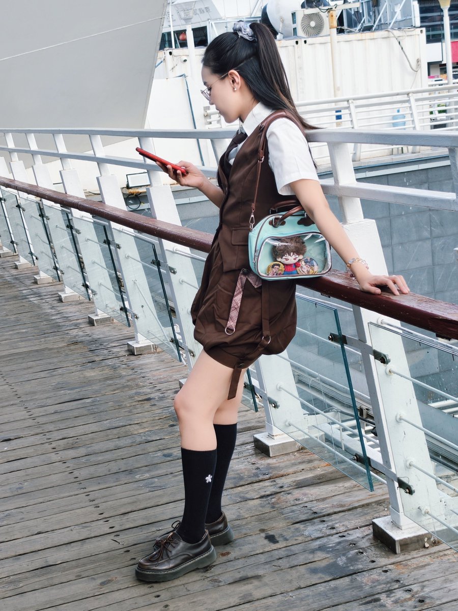 Veronica_JX_'s tweet photo. I m back https://t.co/ERlsamoeki