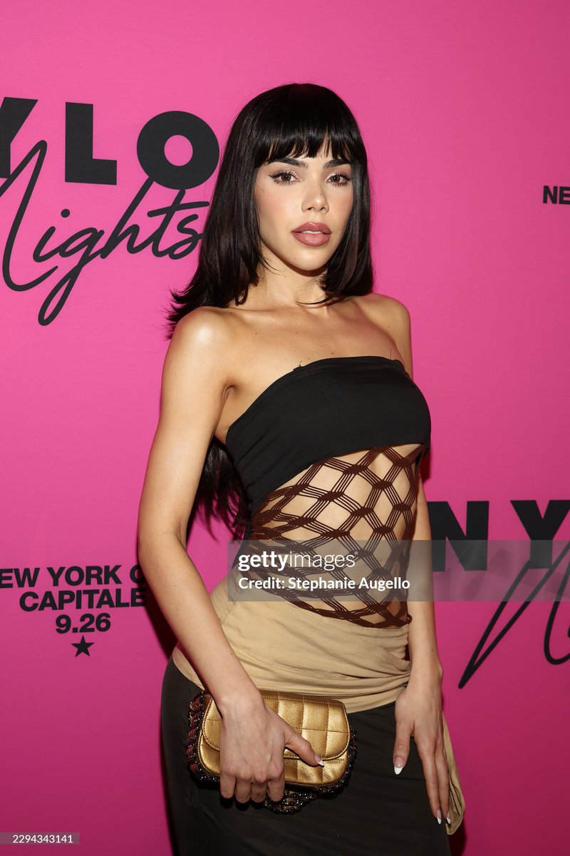 KeniaOsInfo_'s tweet photo. Kenia OS X NYLON. https://t.co/19P7eMSfde