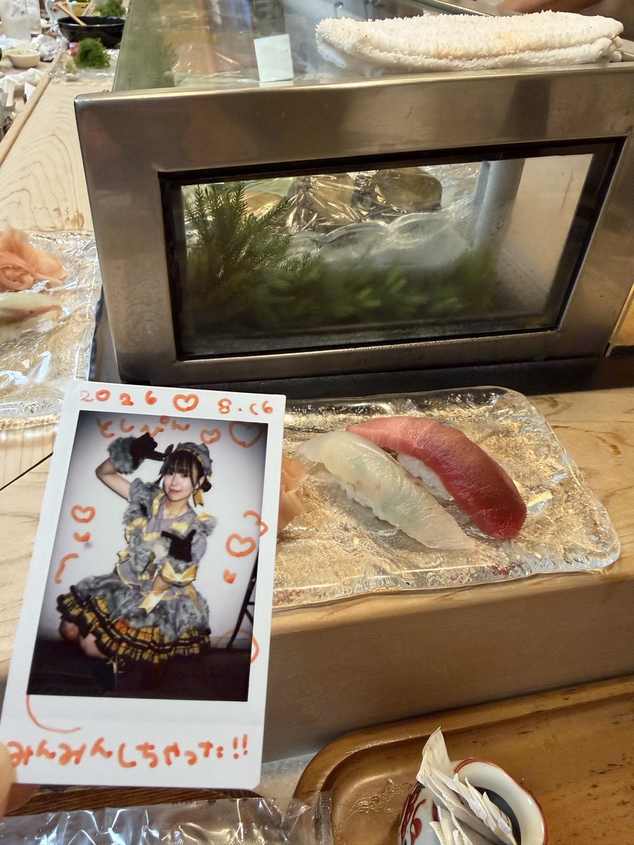 pin_toshi's tweet photo. 回転しない寿司はそりゃ美味いでしょう…🍣

(みん民とバンカーと回転しない寿司に行きました) https://t.co/YvS3Pwe1Wf
