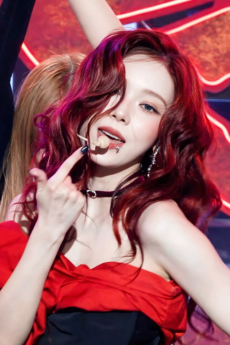 SANWISH67's tweet photo. Red heir winter ✨

#winter https://t.co/dNTZSJ1LDu