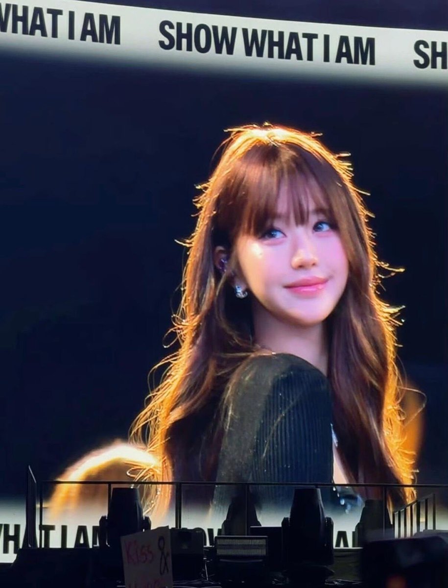 wonyoexe's tweet photo. woah jang wonyoung https://t.co/61NtVMVD3c