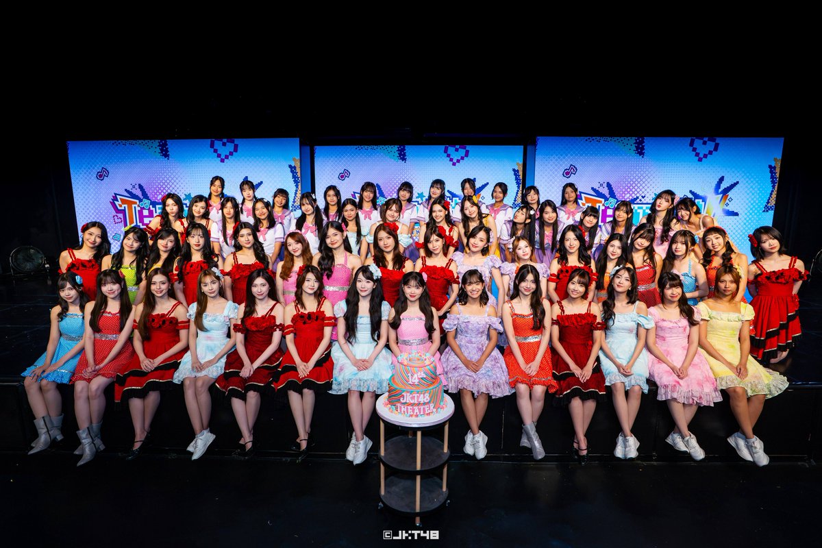 officialJKT48 tweet picture