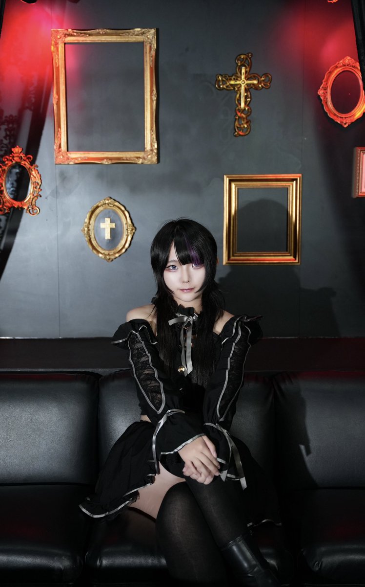 devi_cure's tweet photo. 🦇でびキュアキャスト🪽

みゅ
Instagramアカウント
https://t.co/BWAenMdwT6

🎂11月3日

MBTI ◇ INTP
チャームポイント ◇ 左目の際にあるほくろ
すきなもの ◇ 音ゲー、麻雀、ハロプロ、ハードコア

好きなものが偏って生きてる真のオタクとしてオタク話は私に任せてください＞𖥦＜
麻雀が大好きで最近リアル麻雀に手を出しました♪
音ゲーはボルテを嗜んでるつよつよインペリアルです♡ハロプロはずっとだいすき！生涯モーニング娘。を推してます
ちゃんと常識を考えて生きてる女の中で一番のやばい女だと思ってるのでぜひやばい女を浴びてください❣️

#大阪コンカフェ　#心斎橋コンカフェ　#宗右衛門町コンカフェ　#大阪コンカフェ嬢　#でびキュア