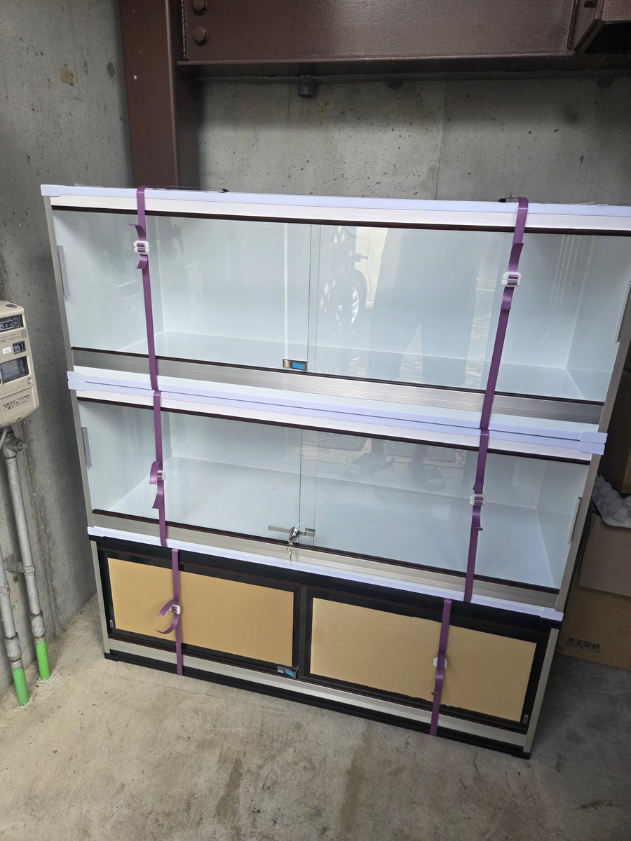 moltingcage's tweet photo. 車に乗りきらなかった分の在庫を追加！

W1100 × D43.5 × H400
市販の120cmメタルラックにジャストサイズ
現品特別価格です。

他サイズもすぐに金額が分かる概算見積りツールも

日曜日もご来場お待ちしておりまーす！ https://t.co/PlrevMD47P