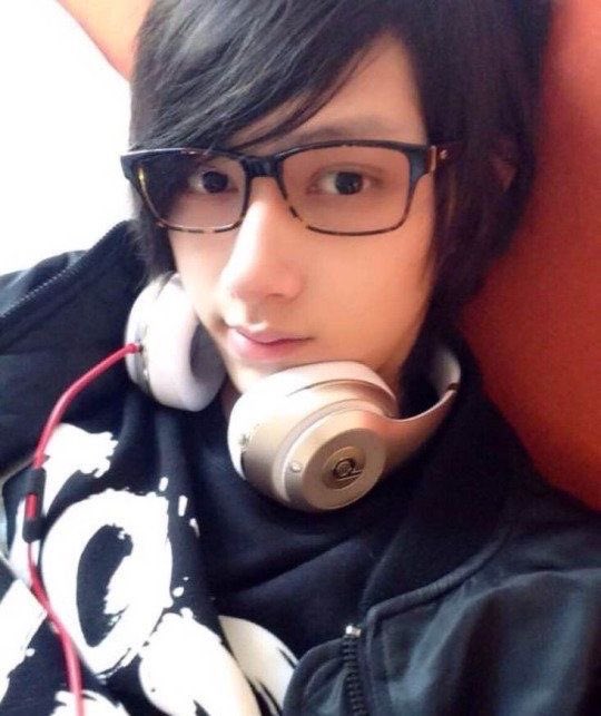 Wlenjunhui's tweet photo. @hyunjian Makasih oppa https://t.co/QX5C3Keq8d