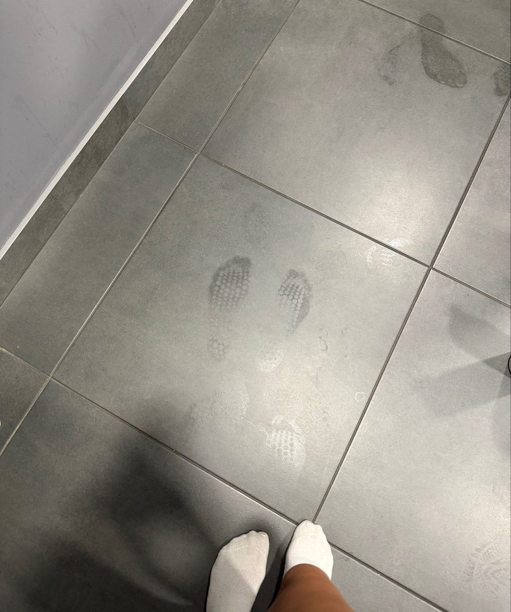 GoddessLexii_xo's tweet photo. leaving sweaty footprints everywhere I go 🫣 https://t.co/AoVKnUuhKz