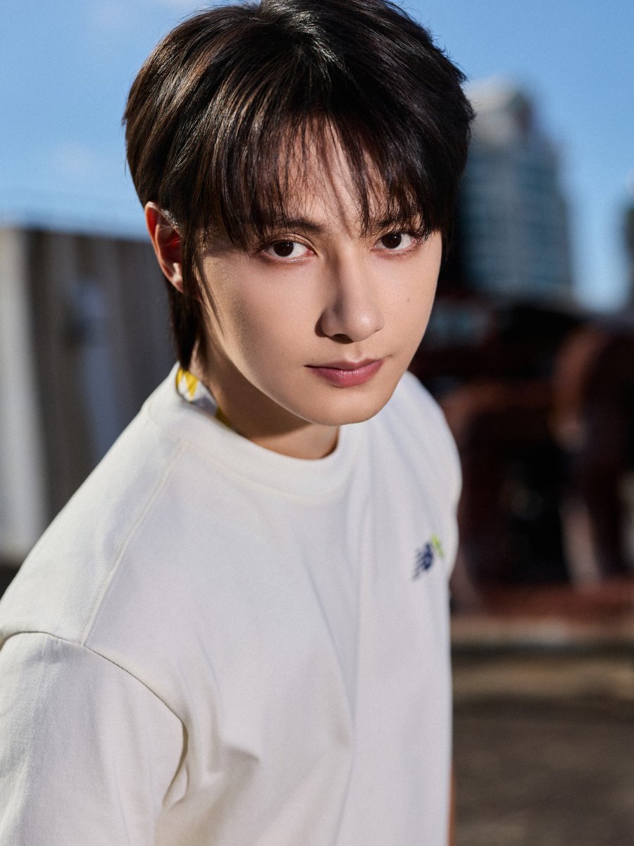 sounds_of_cheol's tweet photo. junhui_moon 👟 https://t.co/lcDwRnqH0f