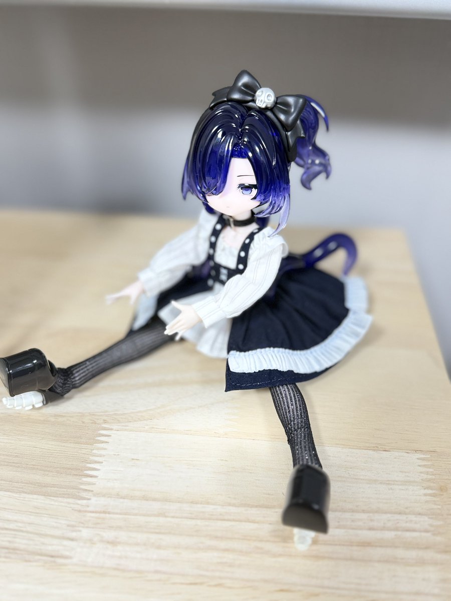 ringosudayo's tweet photo. ロイヴィール。
写真取るときの置く場所がないから棚の上に置いて撮ってるんだけど何か場所用意した方がいいのかなー
#minty2 https://t.co/cwbulDi9D2