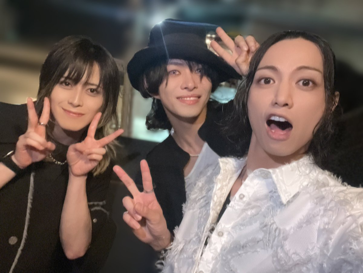 yukikan_no's tweet photo. 40th Birthday『Another World』

ゲストに呼んでいただき本当に
ありがとうございました！

皆に愛される
カッケくて頼りになる素敵にお茶目な
エンターテイナーゆっけさん🌟らぶ❤️

こんな40に自分もなりたい
まってて！すぐ追いつく追い越すからー！

あらためて
お誕生日おめでとうございます！！ https://t.co/u4TDHKe4U3