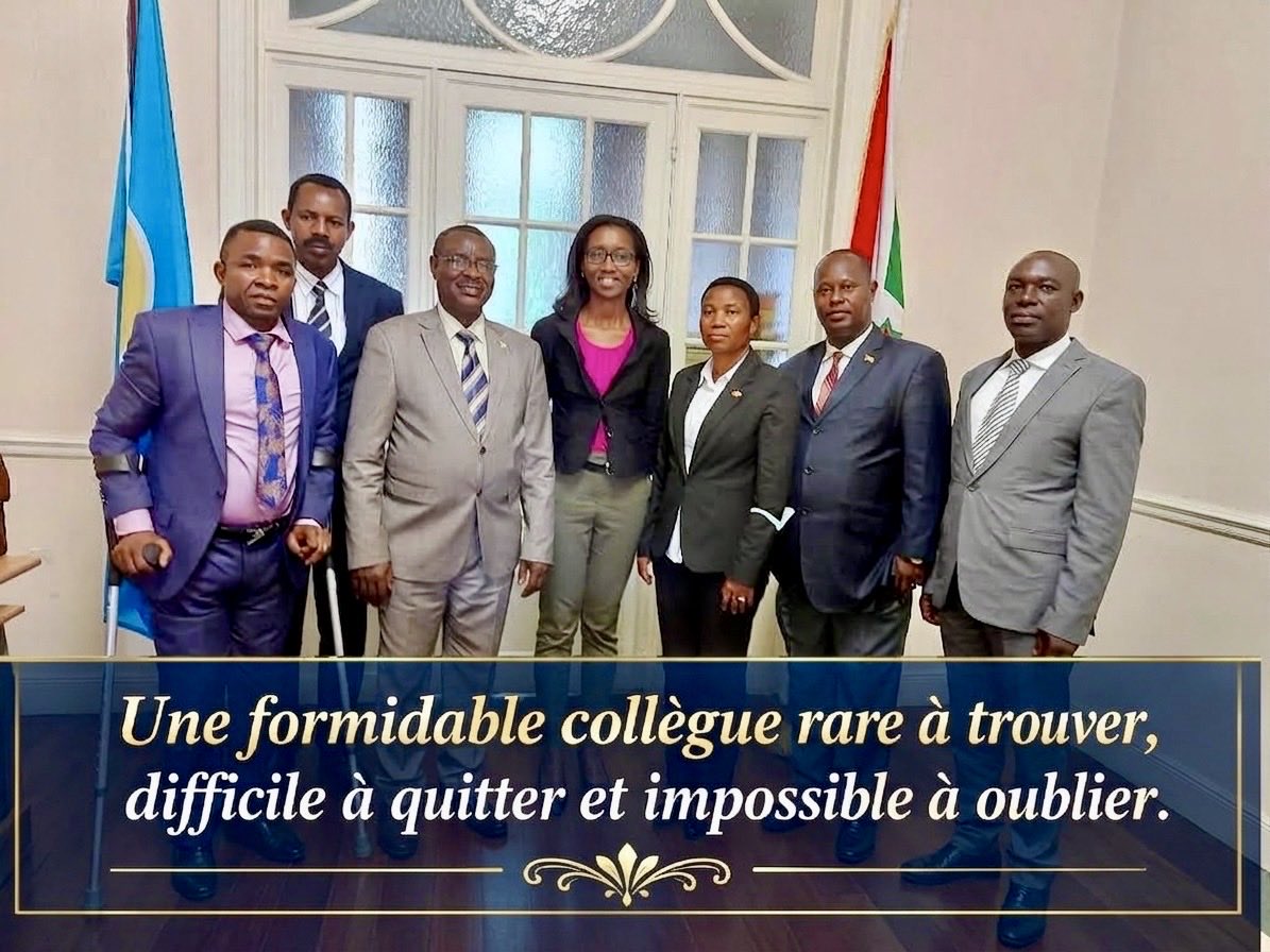 NtahirajaThren1's tweet photo. Ce 10 septembre 2026, le personnel de l’Ambassade du #Burundi 🇧🇮 à Bruxelles a présenté ses sincères adieux à Madame Espérance UWIMANA, ancienne Première Conseillère à l’Ambassade du #Burundi 🇧🇮 à Bruxelles.

Suite aux services exceptionnels qu’elle a rendus à la Nation Burundaise, l’Ambassade du #Burundi 🇧🇮 à Bruxelles lui a délivré un certificat du mérite patriotique et du travail.

Que son expérience professionnelle en diplomatie soit valorisée par le Gouvernement Burundais car elle a servi le #Burundi 🇧🇮 non seulement en Belgique 🇧🇪, mais aussi en Suisse 🇨🇭 et en Turquie 🇹🇷 @NtareHouse @BurundiGov @MAEBurundi @DIASPORANDUNDI @BURUNDIDIASPOR1