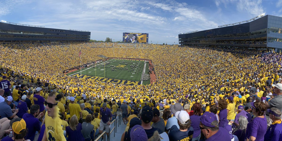 Robb_InThe321's tweet photo. My view of being at a #MaizeOut season opener 2023 #GoBlue〽️ https://t.co/cGrO7c0otW