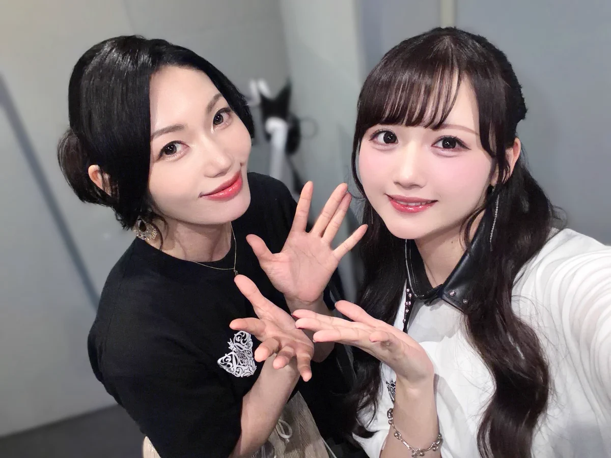VOiCEスタイル VOL.2 特集ピンナップポスター 岡田夢以サイン入り VOiCEスタイル VOL.2 特集ピンナップポスター 岡田夢以サイン入り