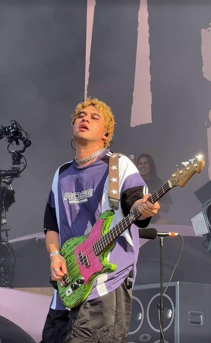 sabbyirwin's tweet photo. I still think about you lolla calum you little star https://t.co/RgocgQmpOP