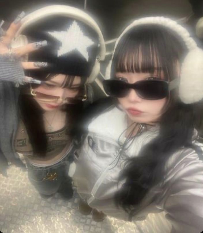 flofort's tweet photo. 朝が苦手で
毎日二度寝と戦う
そんな私でも、
コーヒーが決め手。
そして家事も仕事も、
時間との勝負。
頭を切り替えるのが大変。
今日も一歩ずつ！ https://t.co/RuWjvdqmTC