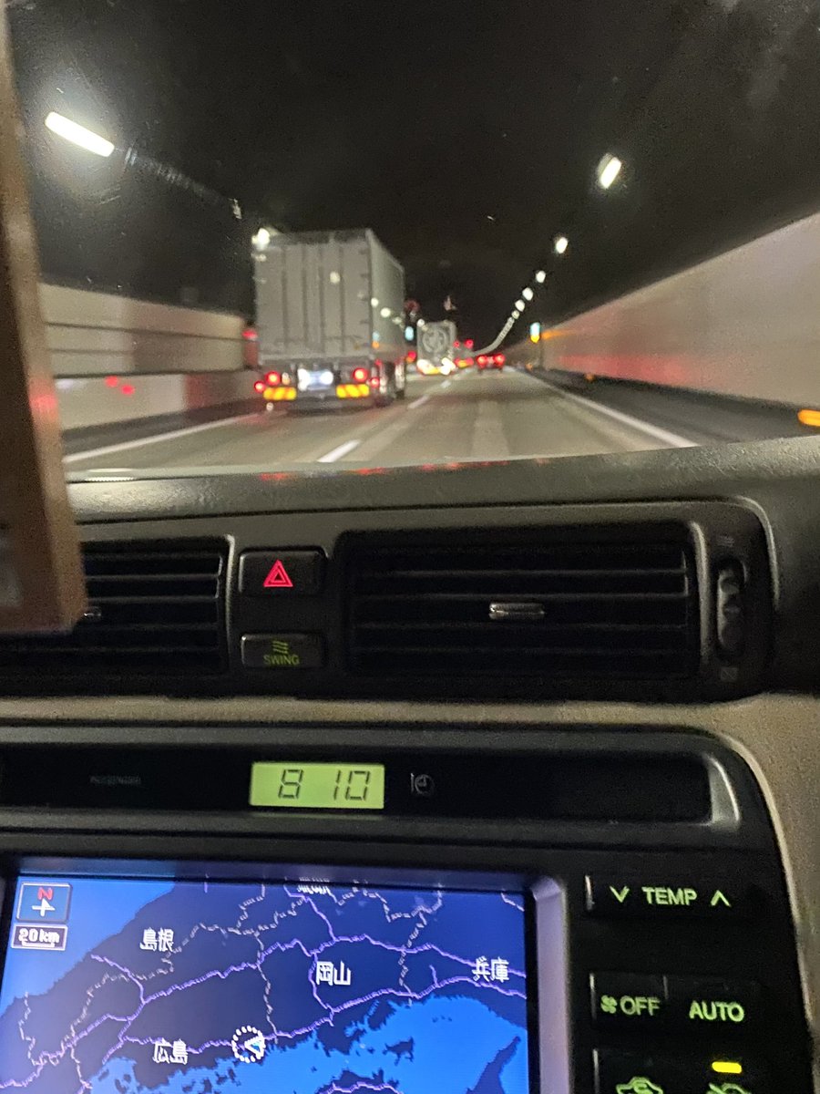 Sanyo_Exp_E2's tweet photo. 貸切りサーキットこと中国道ではなく、交通量多い山陽道を選択するあたりエアプがバレバレ
トラックだらけの山陽道はまず120巡行すら不可能

もちろん時効だけど、車1台も居ない深夜の中国道
140〜180km巡行で、浜松→下関が6時間。
新名神2車線区間はトラックの壁で理論的に無理。 https://t.co/3oiSRE7fjR