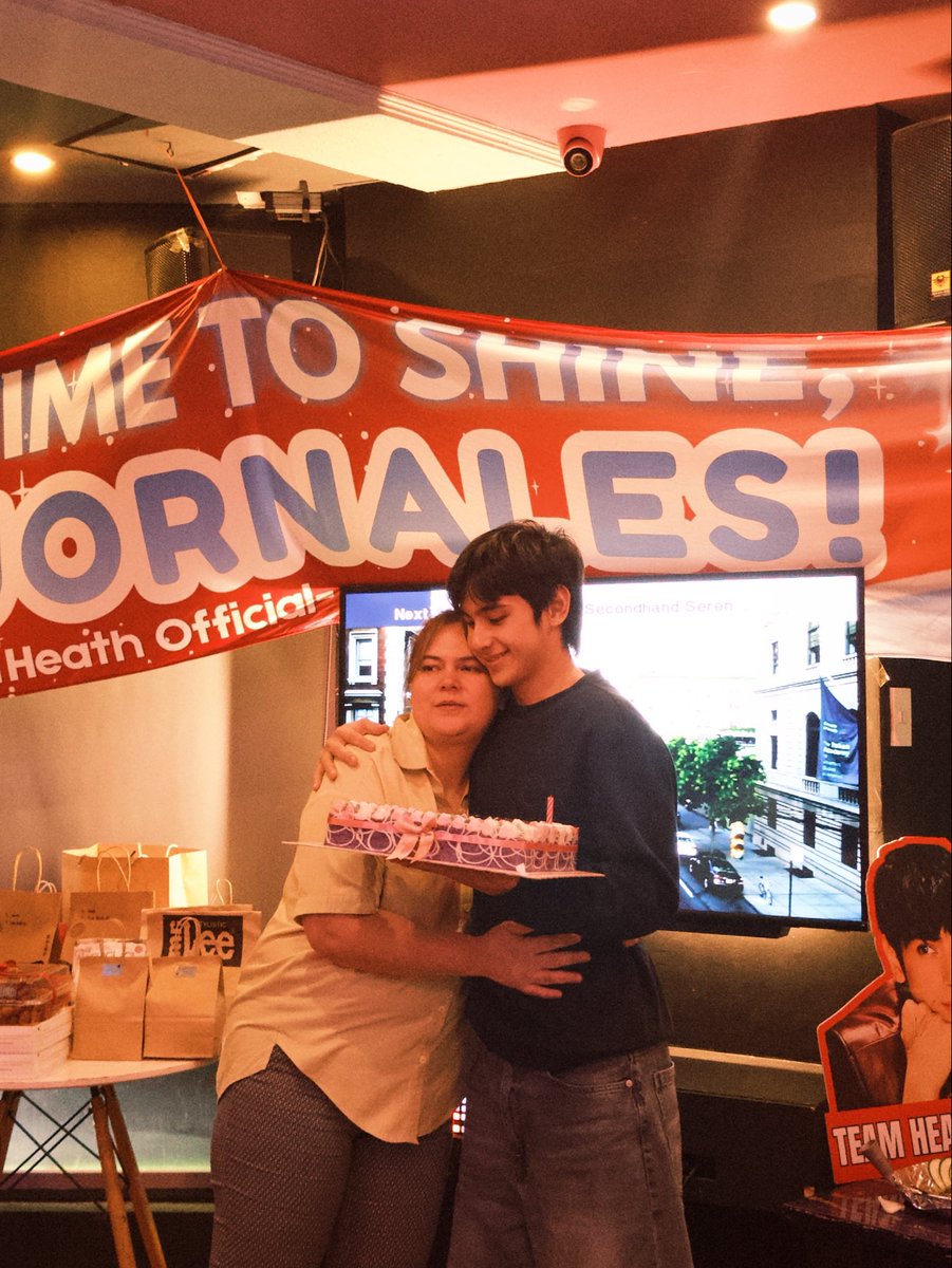 HeathXNation's tweet photo. Happy birthday, Mommy Jem! 🥰 @JemaleneE35422 

#HeathJornales https://t.co/fkQ94eWcin