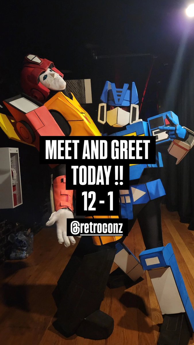 cybertronicband's tweet photo. RETROCON! https://t.co/tfjlrhKTVL
