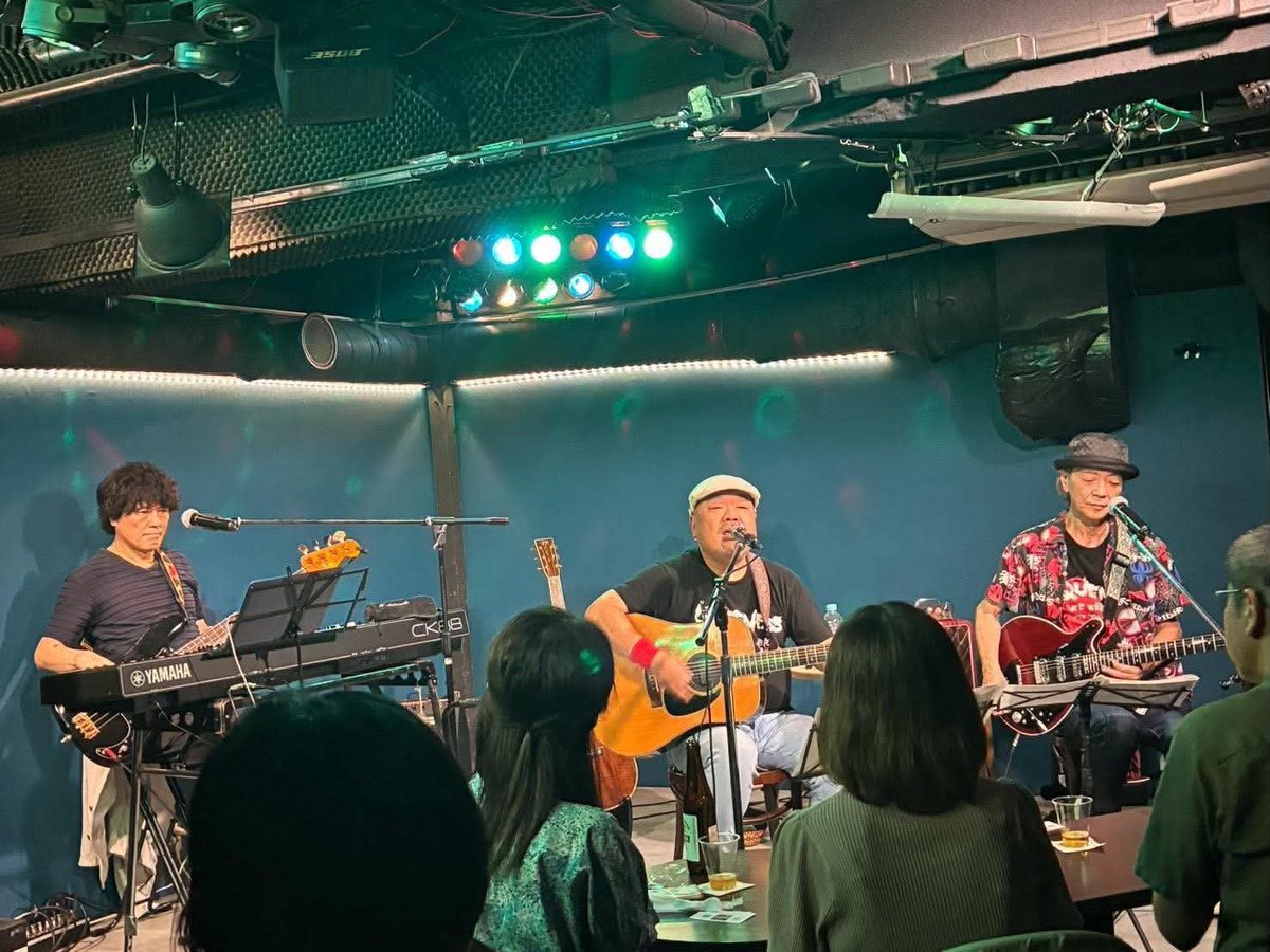 Queeness_Japan's tweet photo. 本日の南浦和でのTrio Queenessの初ライブ、大盛り上がりで終えることができました。お客様、関係者の皆様ほんとうにありがとうございました！
明日は横浜、クラブセンセーションです！
ご来場お待ちしてます。

https://t.co/vpREg91FSO https://t.co/dnTfvuKpCR
