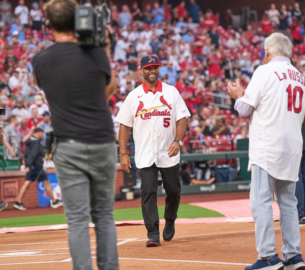 PujolsFive's tweet photo. 1st day of a very special weekend in St. Louis. https://t.co/PH0Rd2eurz