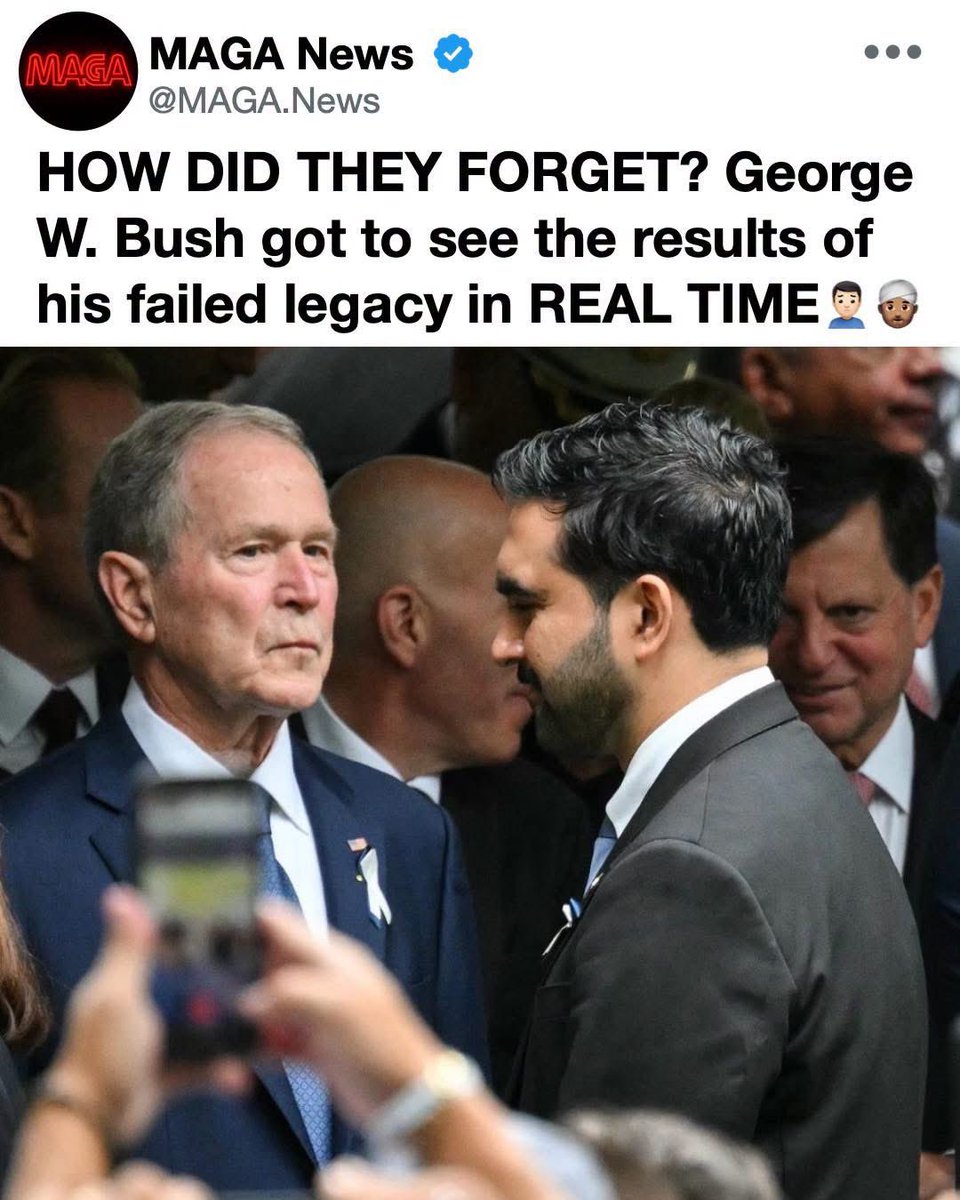 DabbKen's tweet photo. George doesn’t look excited to see him lol 😂 https://t.co/2MtxIEfZ7N