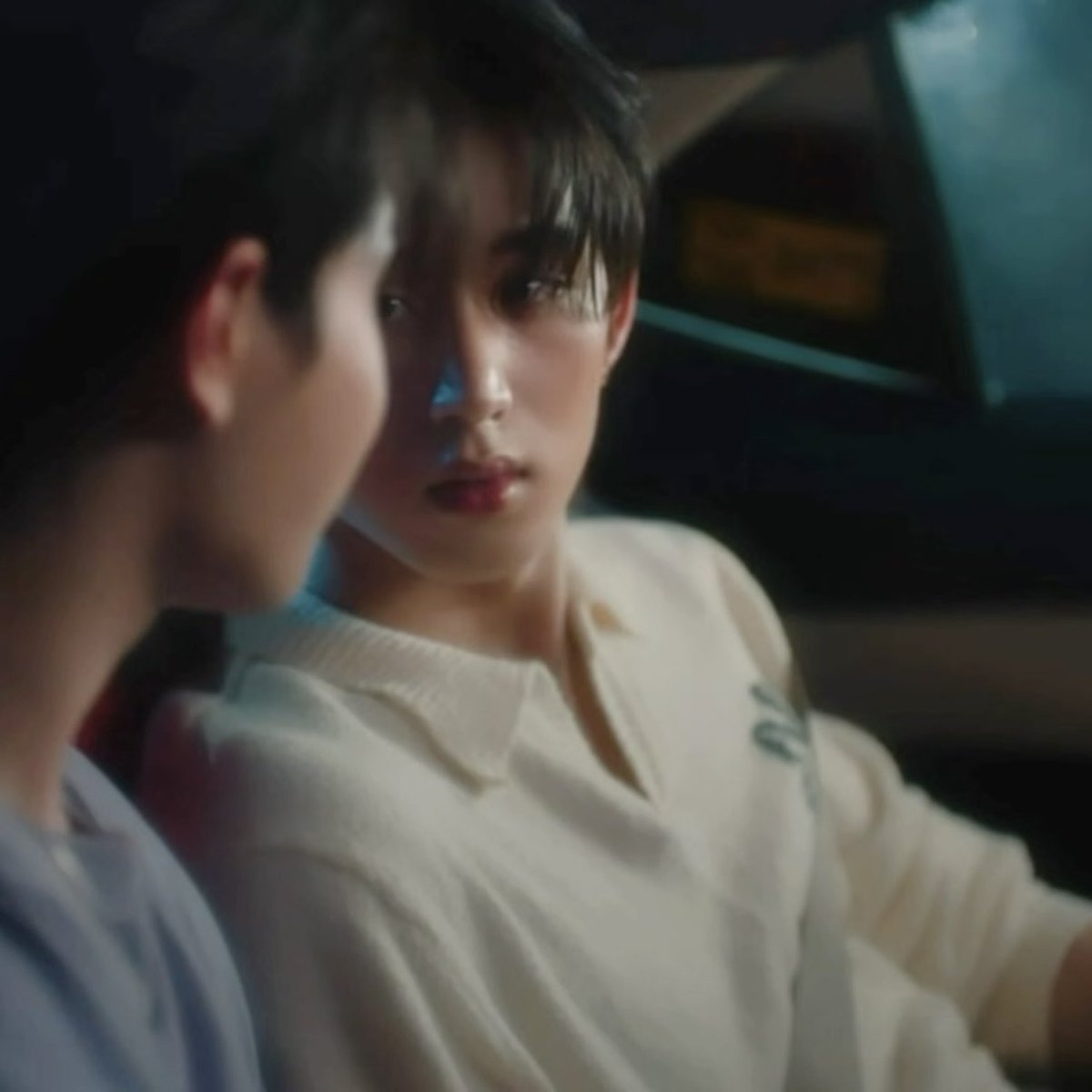 fettifae's tweet photo. ตื่นมาแล้วคนเมาตาแป๋ว ๆ แก้มแดงๆ น่าร้ากกมากก 👀🤗🥂

#YouManiacSeriesEP3 https://t.co/9lQNgaD8K6