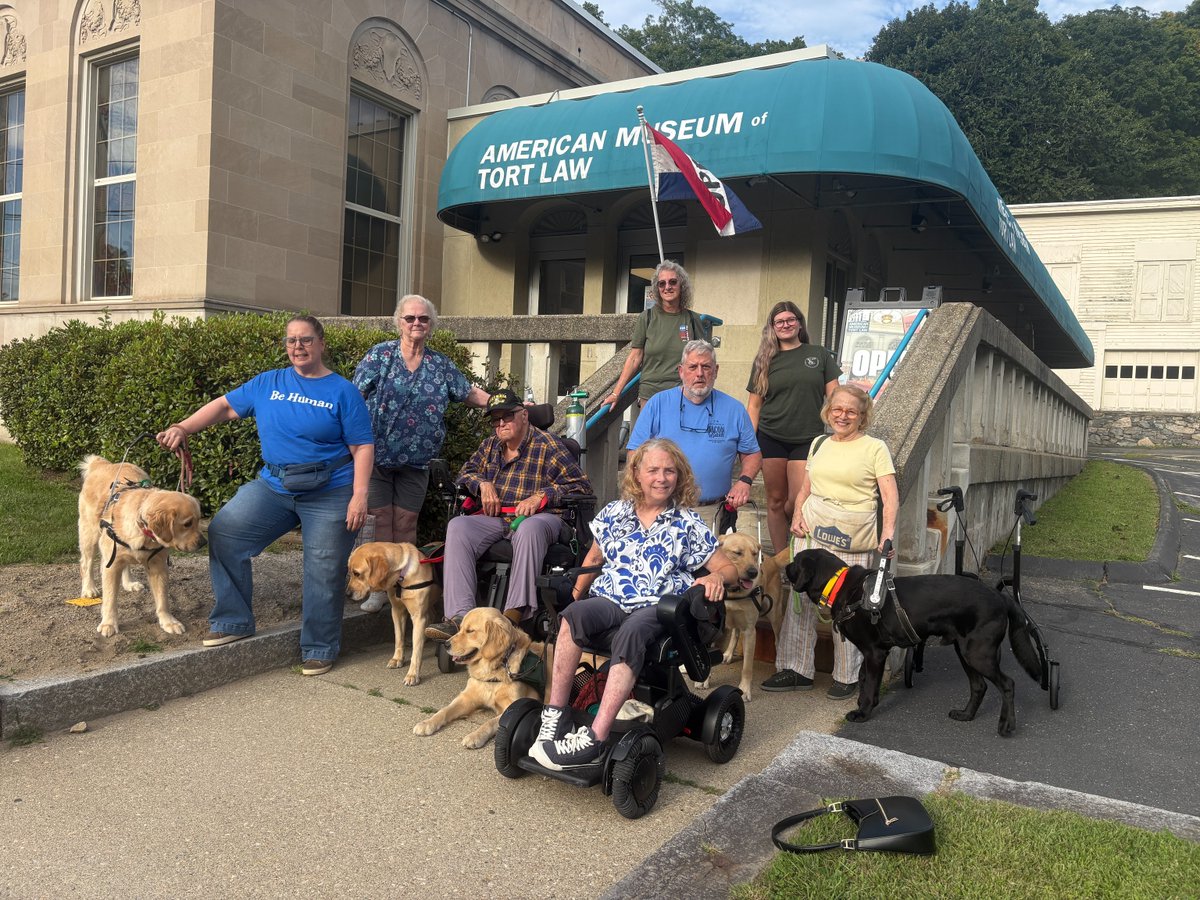 ECADServiceDogs's tweet photo. 🎓 It's graduation day! Our newest ECAD teams begin their lives together this afternoon. Watch live on Facebook + our website: https://t.co/ihG5M0H9Mc #NationalServiceDogMonth https://t.co/jHHAnIK3T9