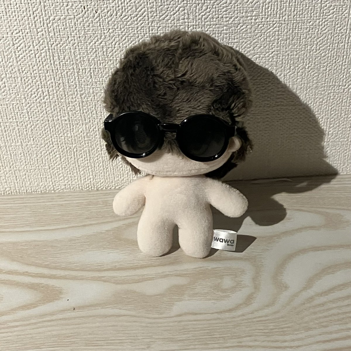 moiy9td's tweet photo. 服はないのにサングラスはある https://t.co/wk12Ew8Vup