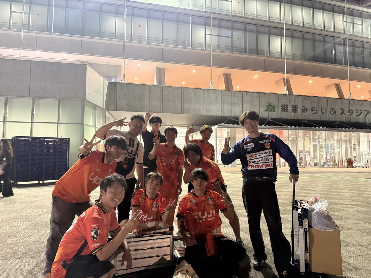r_legion12's tweet photo. 連勝！！
引き続き熱いサポートやっていきましょう。

 #レノファ山口FC #renofa https://t.co/BMgBHFDr3i