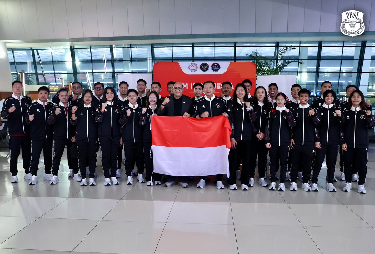 INABadminton's tweet photo. Satu fokus. Satu tujuan. Satu perjuangan. 🫡👊🏻

Tim bulutangkis Indonesia menuju Asian Games Aichi-Nagoya 2026.

Langkah pertama terbang ke Tokyo untuk pemusatan latihan. Lets go! 🏸🇮🇩

#BadmintonIndonesia #AsianGames2026 https://t.co/WD85lxZF1O