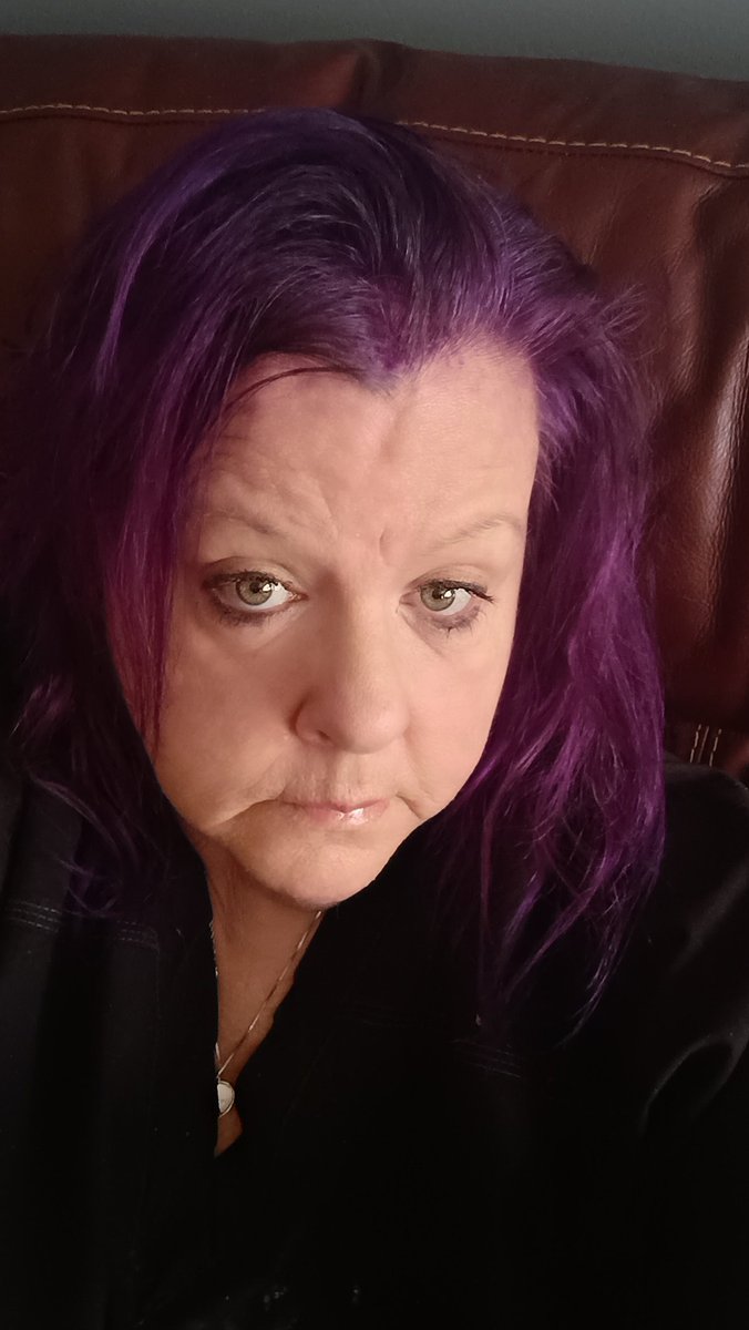 Baby71cakes's tweet photo. Well here we go again in panic mode wondering if I'll be able to save my storage unit as my pay isn't covering it once again. Think it's time to start make some hard decisions. But I was by leave until all my pay is caught up. Enjoy your weekend everyone 😃 https://t.co/qjEPbd1RIL