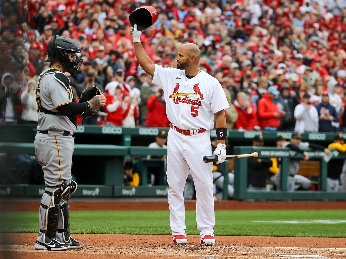 SleeperSTL's tweet photo. Today Albert and Yadi go into the Cardinals Hall of Fame 🙌

-2 World Series Championships
-20 All-Star selections
-11 Gold Gloves
-3 MVPs

Forever Cardinals ‼️ https://t.co/ym5Z8X0Vlk