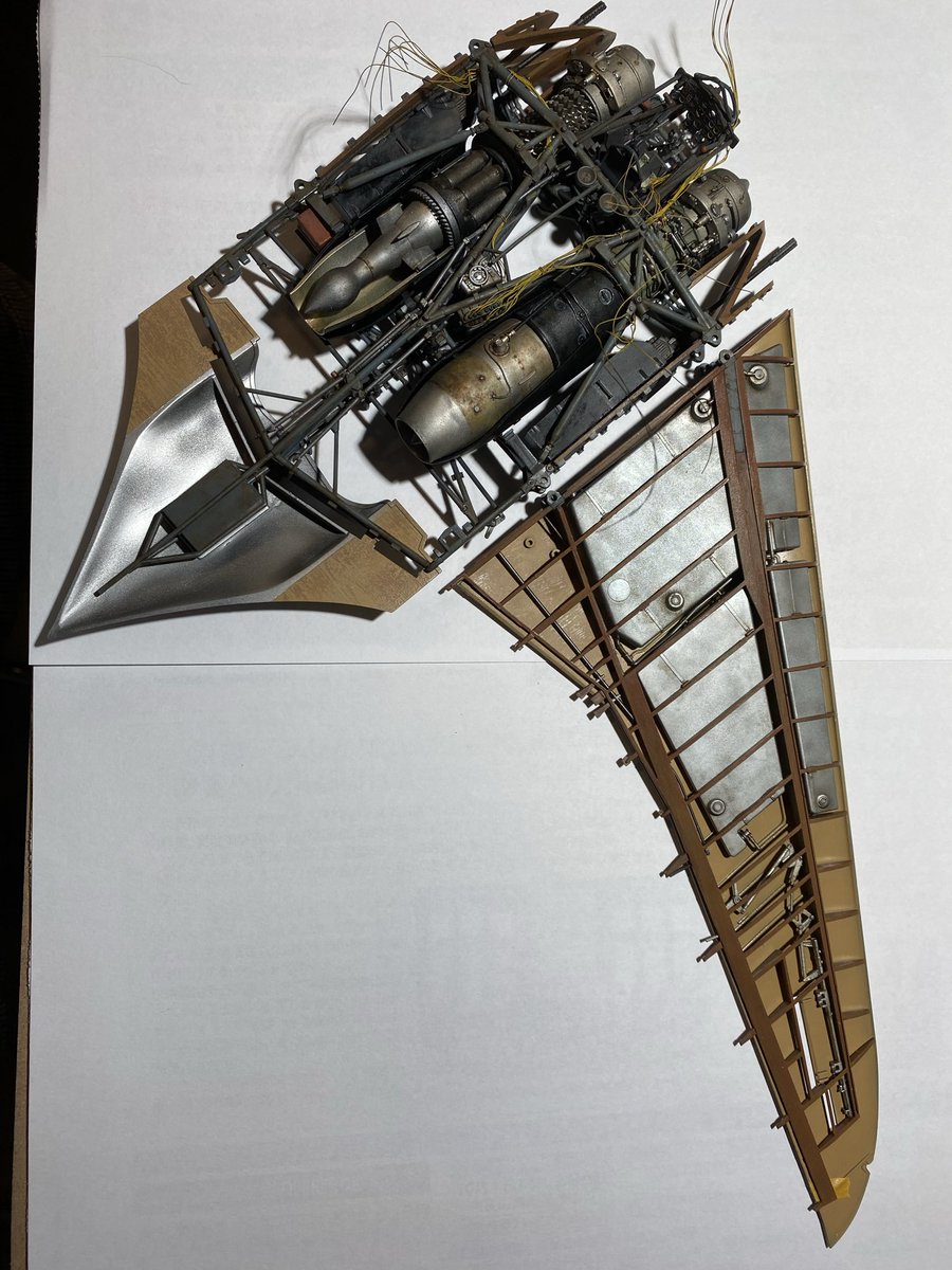 miow1184538's tweet photo. Considering that the Ho 229's skin was made of spruce wood, I chose a slightly darker wood texture, paired with some lighter-toned wood effects. I'll think about the weathering tomorrow. https://t.co/1qj2E7zyAs