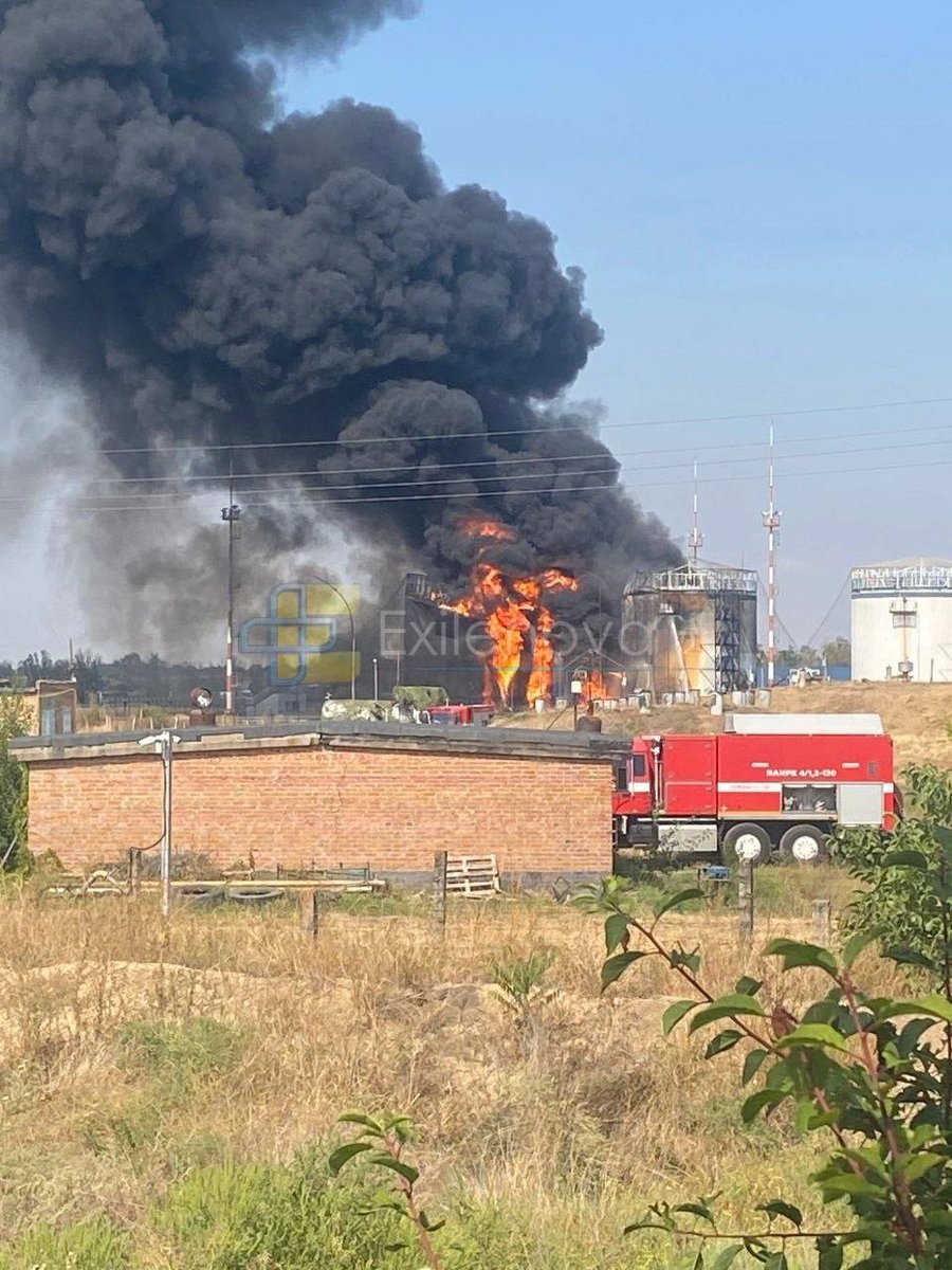 NOELreports's tweet photo. Footage confirms a Ukrainian drone strike on a fuel tank farm at Taganrog military airfield in Russia's Rostov region. The attack was conducted by Alpha special forces drones. #Russia https://t.co/CN6XVrPWw5