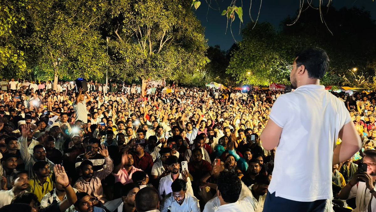 BhimArmyChief's tweet photo. आज शाम लखनऊ के ईको गार्डन में पंचायत सहायकों के बीच, संघर्ष जारी है और न्याय मिलने तक जारी रहेगा।

जय भीम! जय भारत! जय मंडल! जय संविधान!
#पंचायत_सहायक_संघर्ष
#पंचायत_सहायक_का_मानदेय_बढ़ाओ
#पंचायत_सहायक_नियमित_करो https://t.co/xIgnjX5nTW
