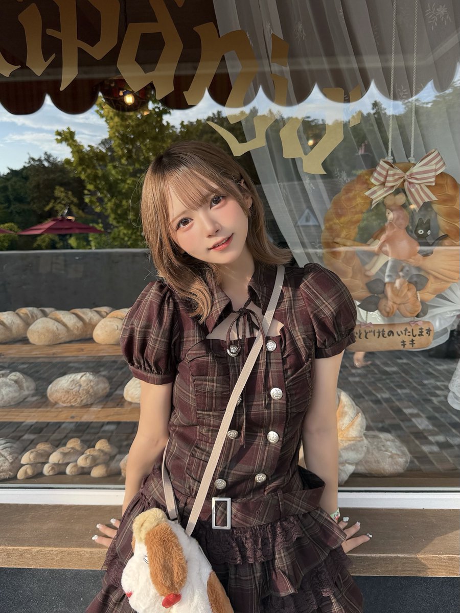 AZATOY_yuma's tweet photo. 念願のグーチョキパン屋……♡ ᵕ. ᵕ̩̩ 🥖🐈‍⬛🎀 https://t.co/2NvwlPljGV