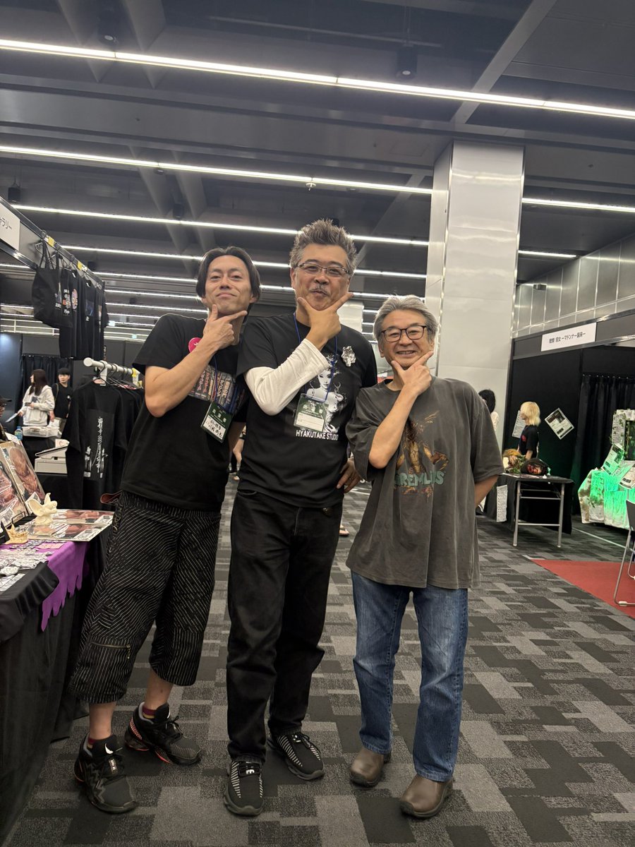 zhomo11's tweet photo. #東京ホラー特区
 #ハリコレ さん！#なべやかん　さん、百武スタジオとのコラボ企画！

商品少しと🫠
当日特殊メイクブース出します👁️

雄大監督、鳴瀬監督、二宮さん、千葉プロデューサー、川松監督、ピエールさん！
ありがとうございました！

#特殊メイク https://t.co/JMhjTQUp9R