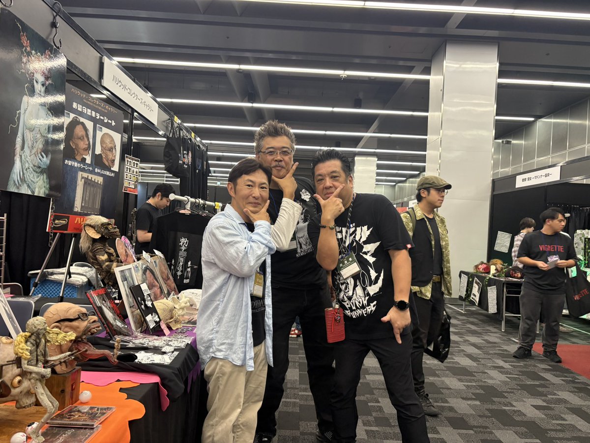 zhomo11's tweet photo. #東京ホラー特区
 #ハリコレ さん！#なべやかん　さん、百武スタジオとのコラボ企画！

商品少しと🫠
当日特殊メイクブース出します👁️

雄大監督、鳴瀬監督、二宮さん、千葉プロデューサー、川松監督、ピエールさん！
ありがとうございました！

#特殊メイク https://t.co/JMhjTQUp9R