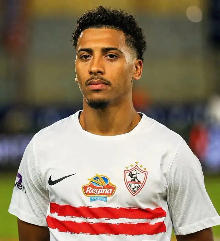 aymanelrefaee1's tweet photo. مسؤولين الزمالك الكدابين  الضلاليه وقت التفاوض مع زيزو بعد الفشل في التوقيع معاه كدبوا وطلعوه هو اللي وحش وطماع وجعان والهبل ده وجمهور الزريبة المغفل صدقهم 
ربنا رزقهم بعيل 👇140 سم جابوه ب 2.5 مليون دولار حسب كلام احمد سليمان 
مسح بكرامتهم وكرامة جمهورهم الأرض ولبسهم طرح 🖕🖕🖕 https://t.co/5EpWaiCoYY