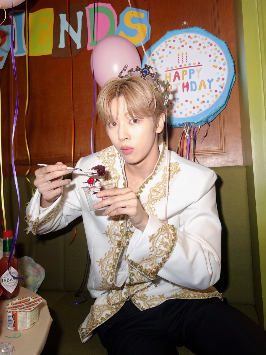 aauiiss's tweet photo. 🎂💗✨ …….🦌🫶
รักนะคร๊าบบบบบ ขอให้สดใสแบบที่เป็น เติบโตขึ้นอีกปีแล้วว ซองชานเก่งที่สุดเลย 💪🧡
#HAPPYSUNGCHANDAY
#나는사실성찬생일을정말축하해
#25BloomWithSungchan
#성찬 #SUNGCHAN https://t.co/xIXEKKxHXm