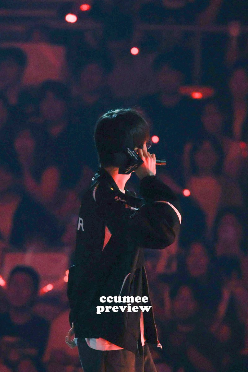 ccum0o0's tweet photo. 260912 #Faker #페이커

울고 웃고 행복하고 아쉬웠던 순간 모두
우리혁이랑 해서 좋았어요
앞으로도 응원할게요 우리혁 화이팅 https://t.co/fbgtL5JswS