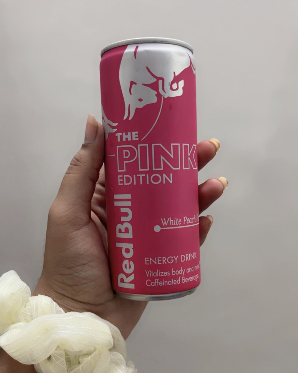 shruutie's tweet photo. Ye Pink Redbull ne kya sahi kata mera, pink color ka hoga sochke liya tha ye kya hai yar chi 🤯😤 https://t.co/0UCqhUPh5Y