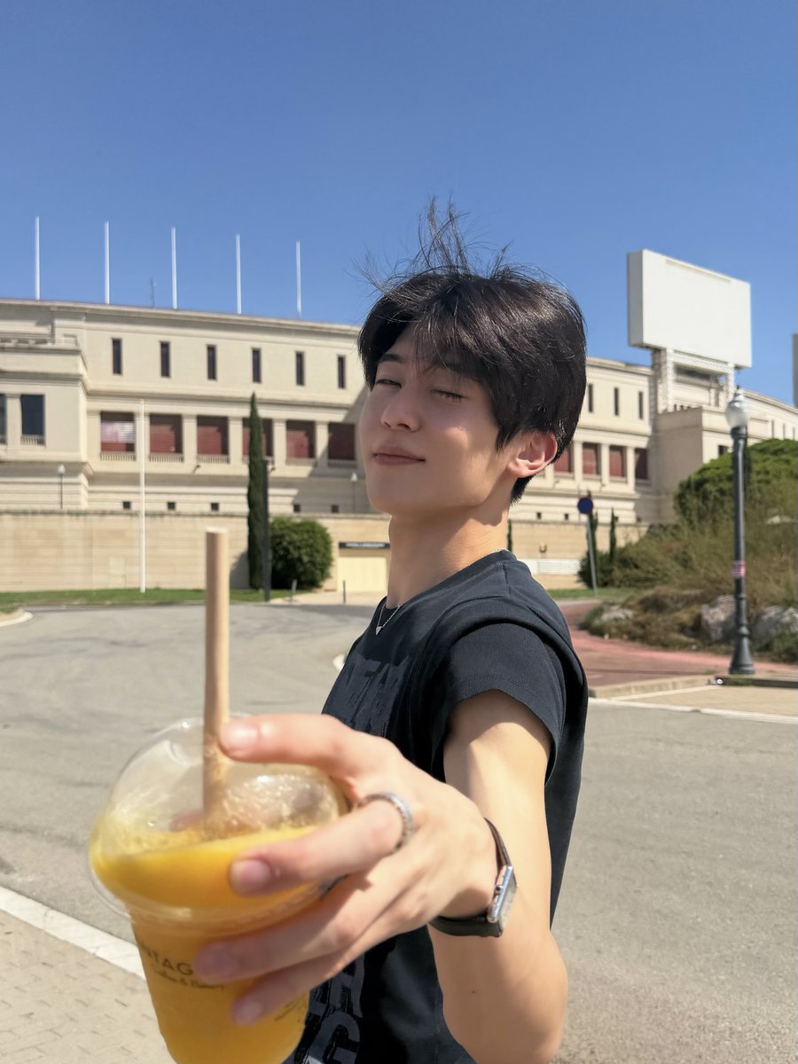 nctwishofficial's tweet photo. Las dos de la tarde

#SION #시온 #シオン
#NCTWISH https://t.co/osQdPHADYn