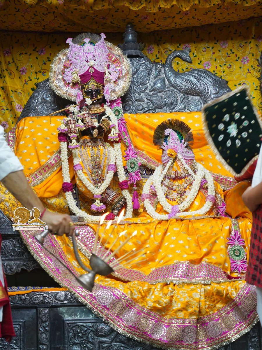 BabaBadevranath's tweet photo. संध्या दर्शन श्री राधावल्लभ लाल. 12.09.2026 https://t.co/4BQLlq3uX0