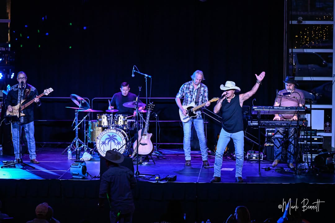 kenranprod's tweet photo. Counting down to Friday! 🗓️ Catch Barefoot Nation — A Tribute to Kenny Chesney LIVE at @GrandscapeTX on Oct 2 from 7–9 PM on the Corona Stage & Lawn!
✨ FREE & family-friendly
🪑 Bring chairs/blankets
See you on the lawn! #DFWEvents #GrandscapeTX #CountryMusic https://t.co/FmTobh2hGM