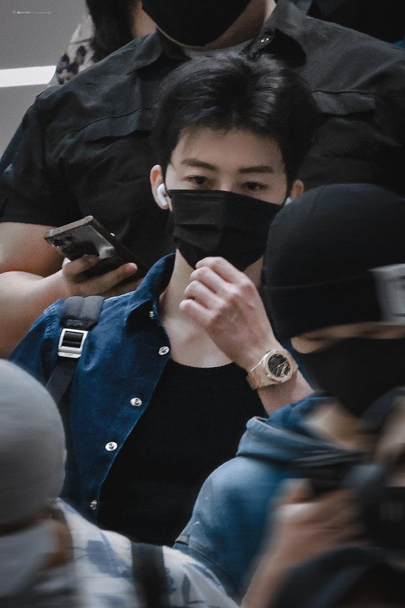 luminajaem's tweet photo. black haired undercut jaemin is just on another level https://t.co/RMx12wjwEr