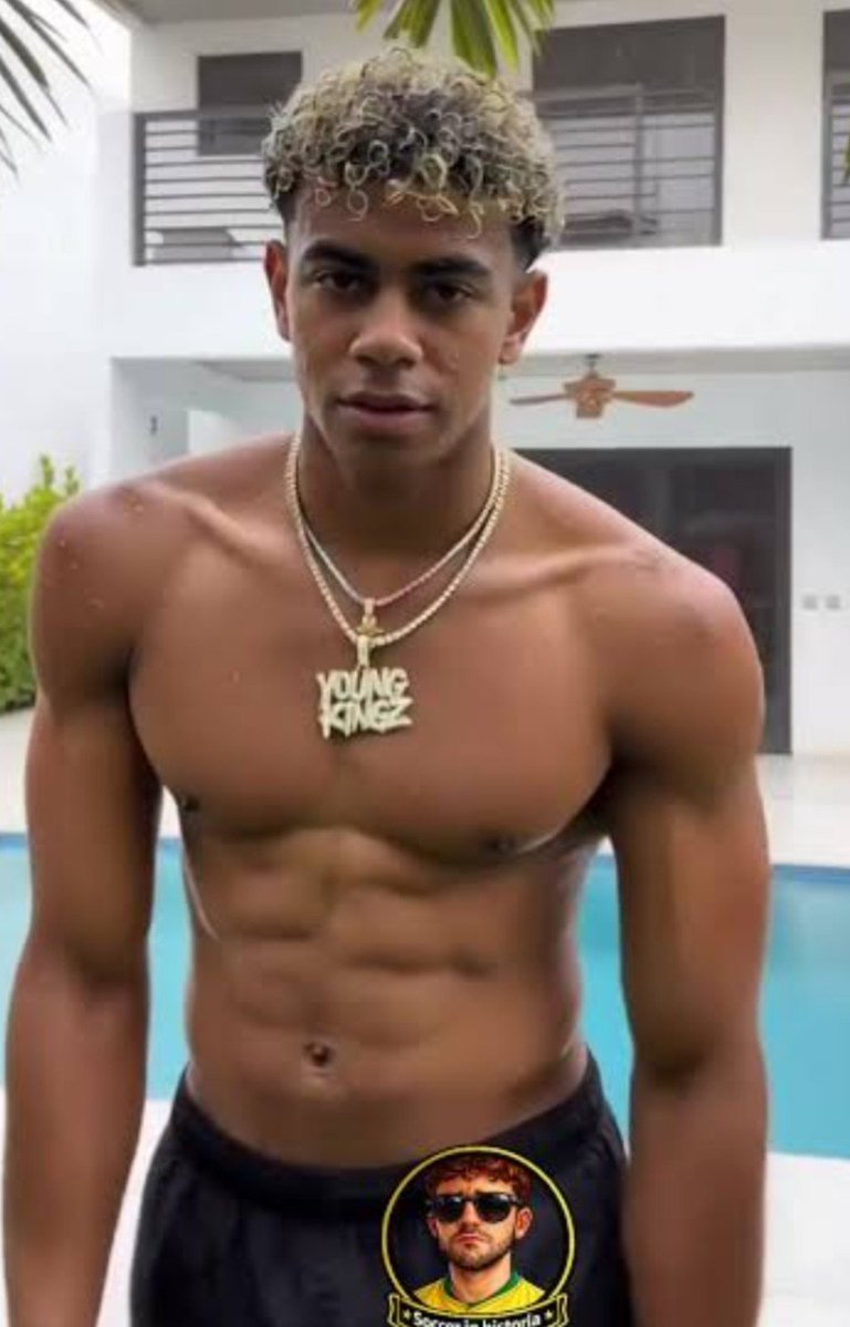 cumshotspl22's tweet photo. #lamine cada dia ele esta maior , mais forte e mais gostoso 🔥❤️😋 https://t.co/FfS4B76EaH