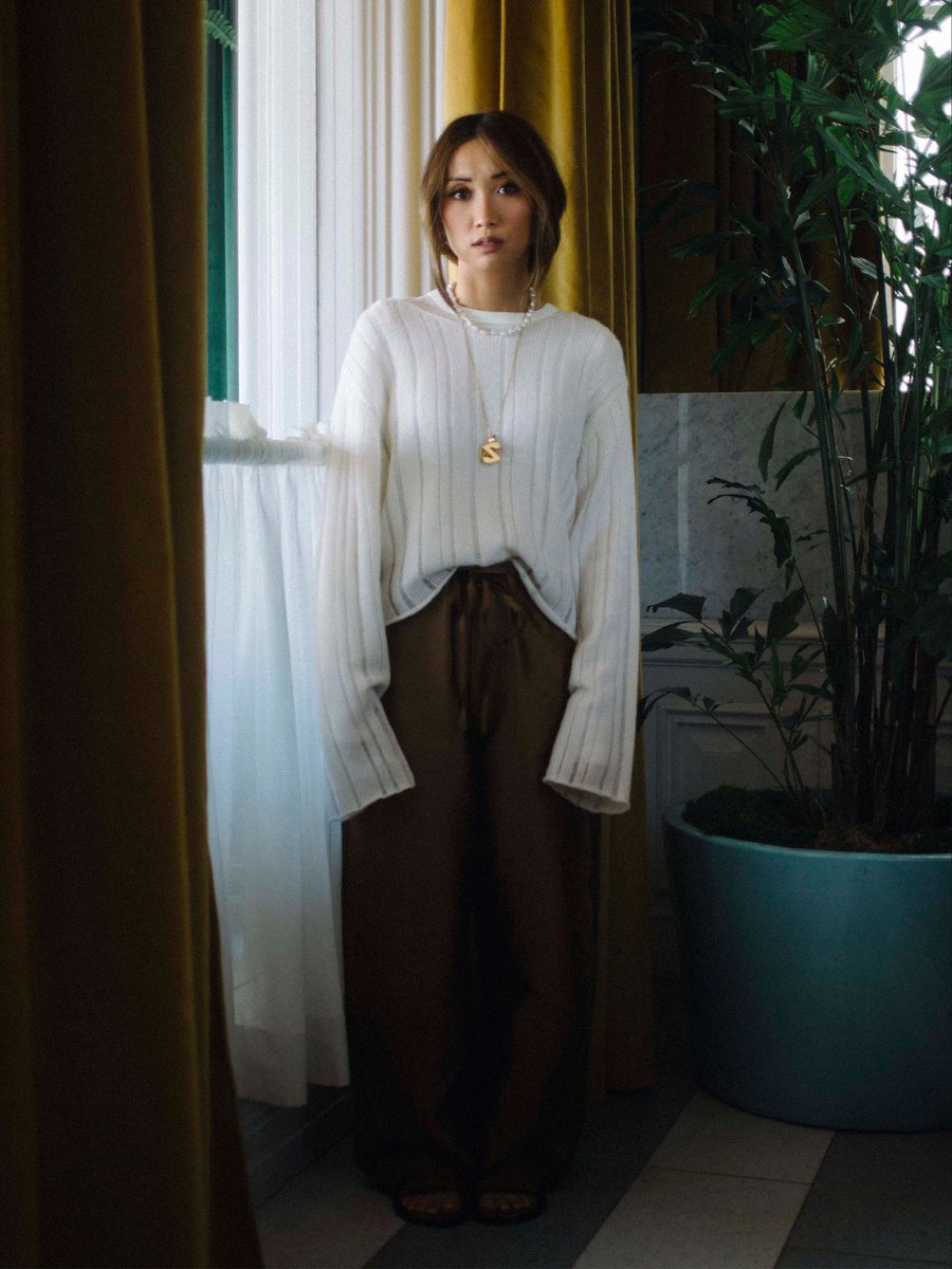 SongofSuite's tweet photo. Brenda Song (me) x Sunday Times Style 🦢 https://t.co/wcH0jMJXxy
