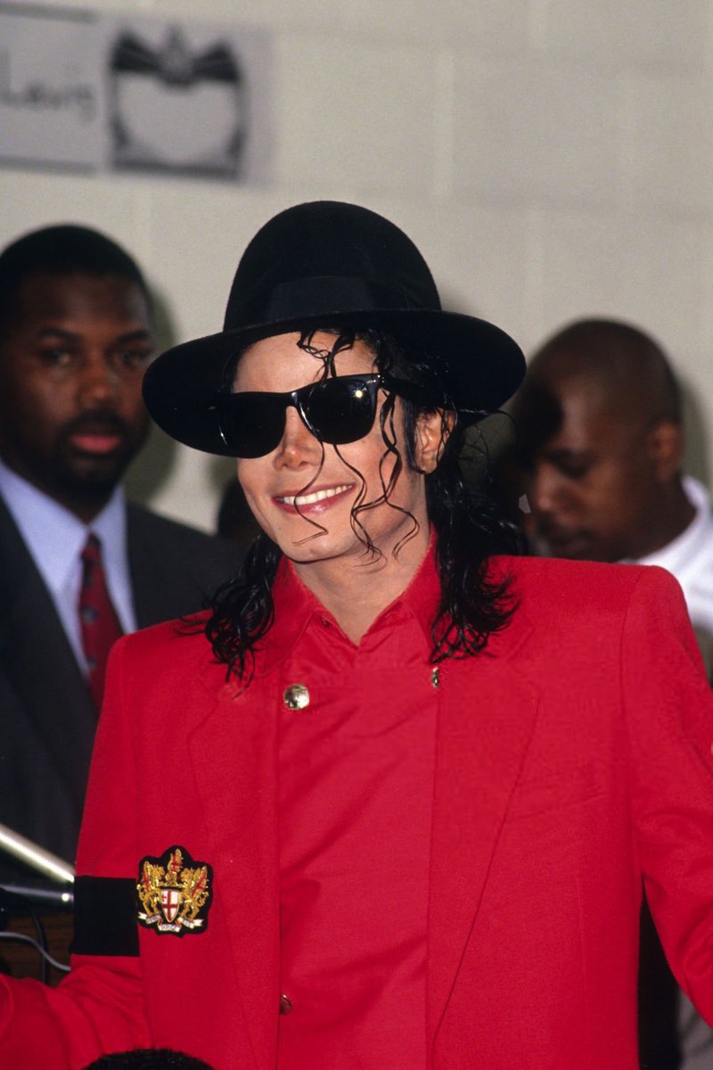 mjoriginalss's tweet photo. Youth Sports &amp; Arts Foundation, 1991. https://t.co/b8iOW3J8yY