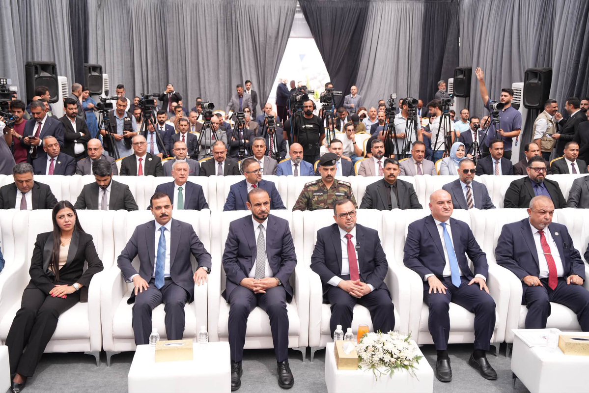 Mahmood_alqiesi's tweet photo. شاركنا اليوم في وضع حجر الأساس للجامعة البريطانية بمدينة الجواهري في أبو غريب، لرفد التعليم العالي بمسار أكاديمي جديد.
نؤكد دعمنا للتعليم النوعي وتوسيع الشراكات الأكاديمية لبناء مؤسسات تُعِدّ كفاءات قادرة على مواكبة متطلبات المرحلة وبناء مستقبل أفضل للعراق. https://t.co/O7qseu3SMX
