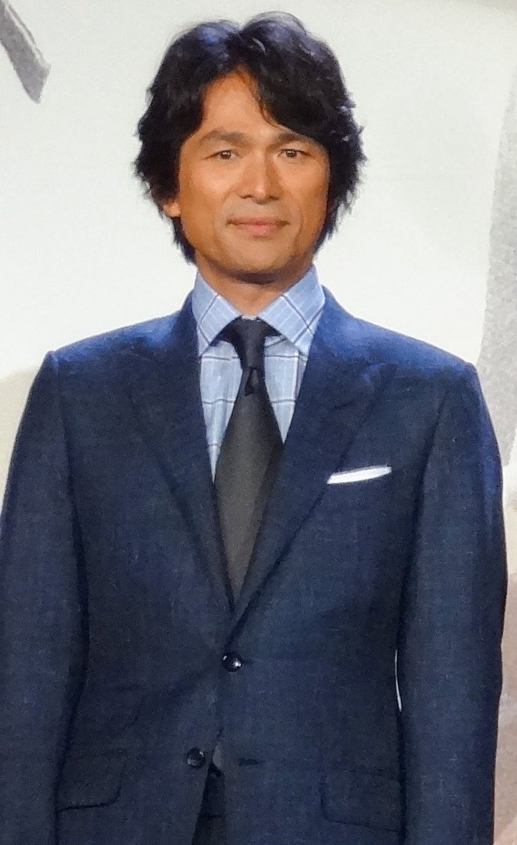 Pioyobw's tweet photo. 告白みてて思ったんだけど、江口洋介とSixTONES松村北斗って...？おやこ...？ https://t.co/dAc2J7NTLw